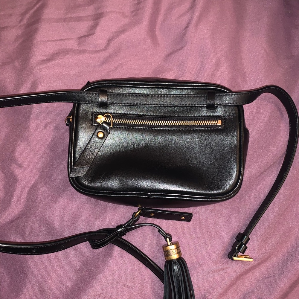 Yves Saint Laurent belt bag. - Picture 2 of 5